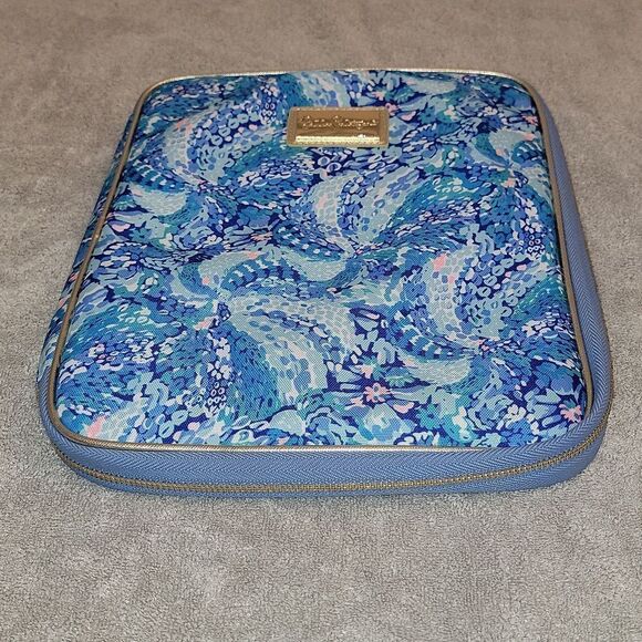 Lilly Pulitzer Wave After Wave Folio Large Portfolio Organizer Agenda Journal - Picture 2 of 11